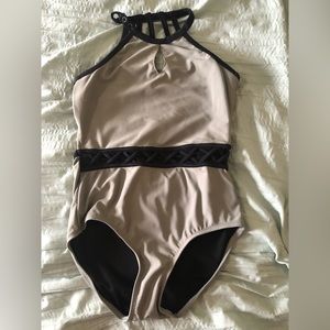 Child XL Grey keyhole Oh La La leotard